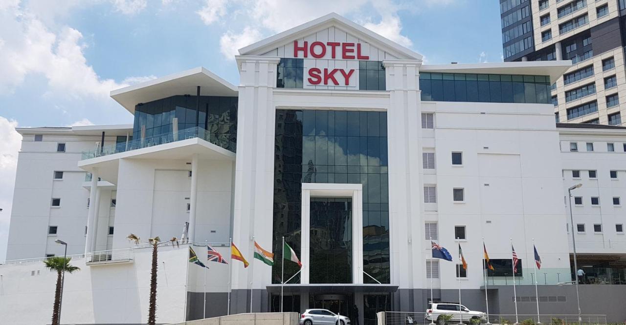 Hotel Sky, Sandton Johannesburg Exterior photo